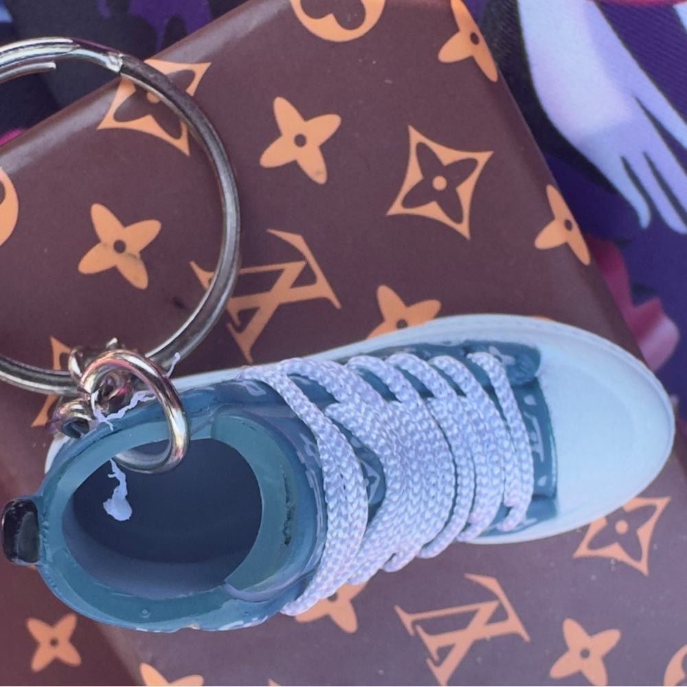 Fashion Blue Monogram Sneaker Keychain - Picture 12 of 15
